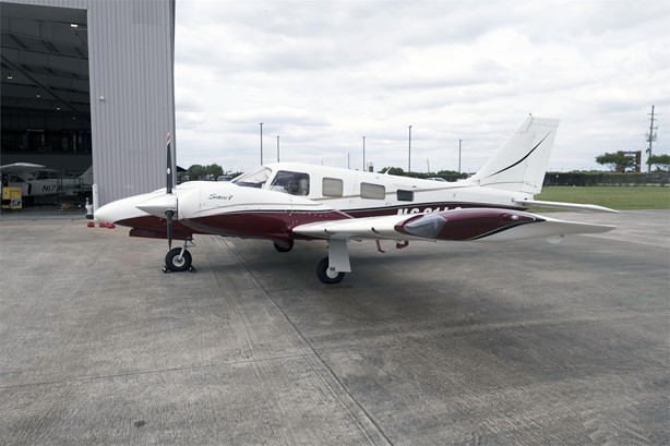 Piper PA-34-220T Seneca V 2003 - 3