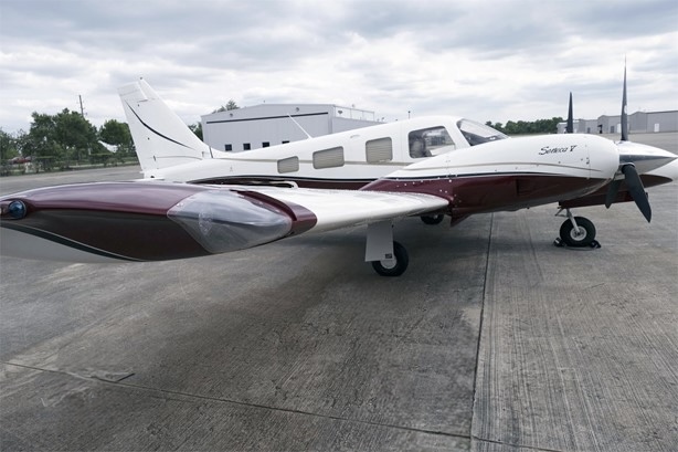 Piper PA-34-220T Seneca V 2003 - 8