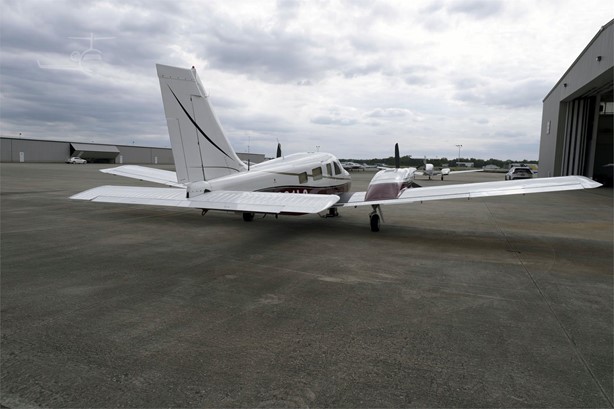 Piper PA-34-220T Seneca V 2003 - 15