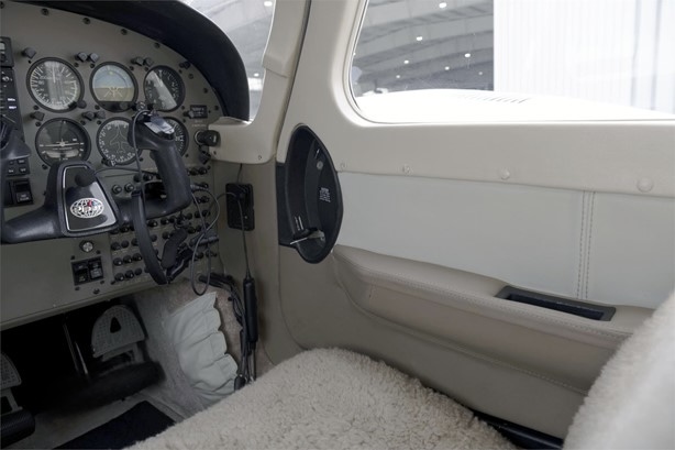 Piper PA-34-220T Seneca V 2003 - 20