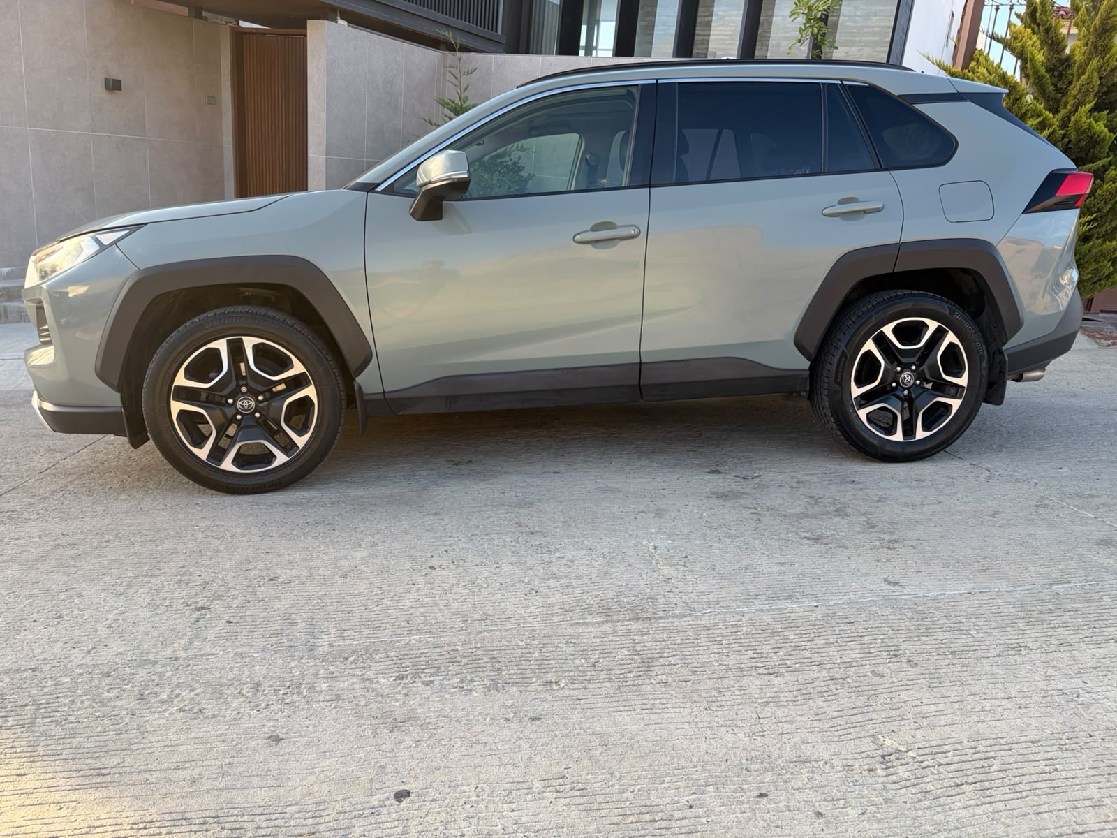 Toyota RAV4 Adventure 2019 - 3