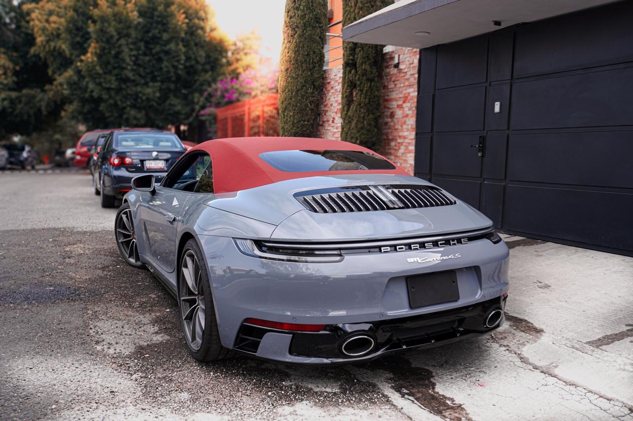 Porsche 911 Carrera 4S Cabriolet 2024