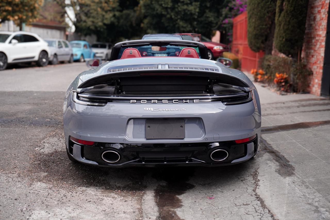 Porsche 911 Carrera 4S Cabriolet 2024 - 4
