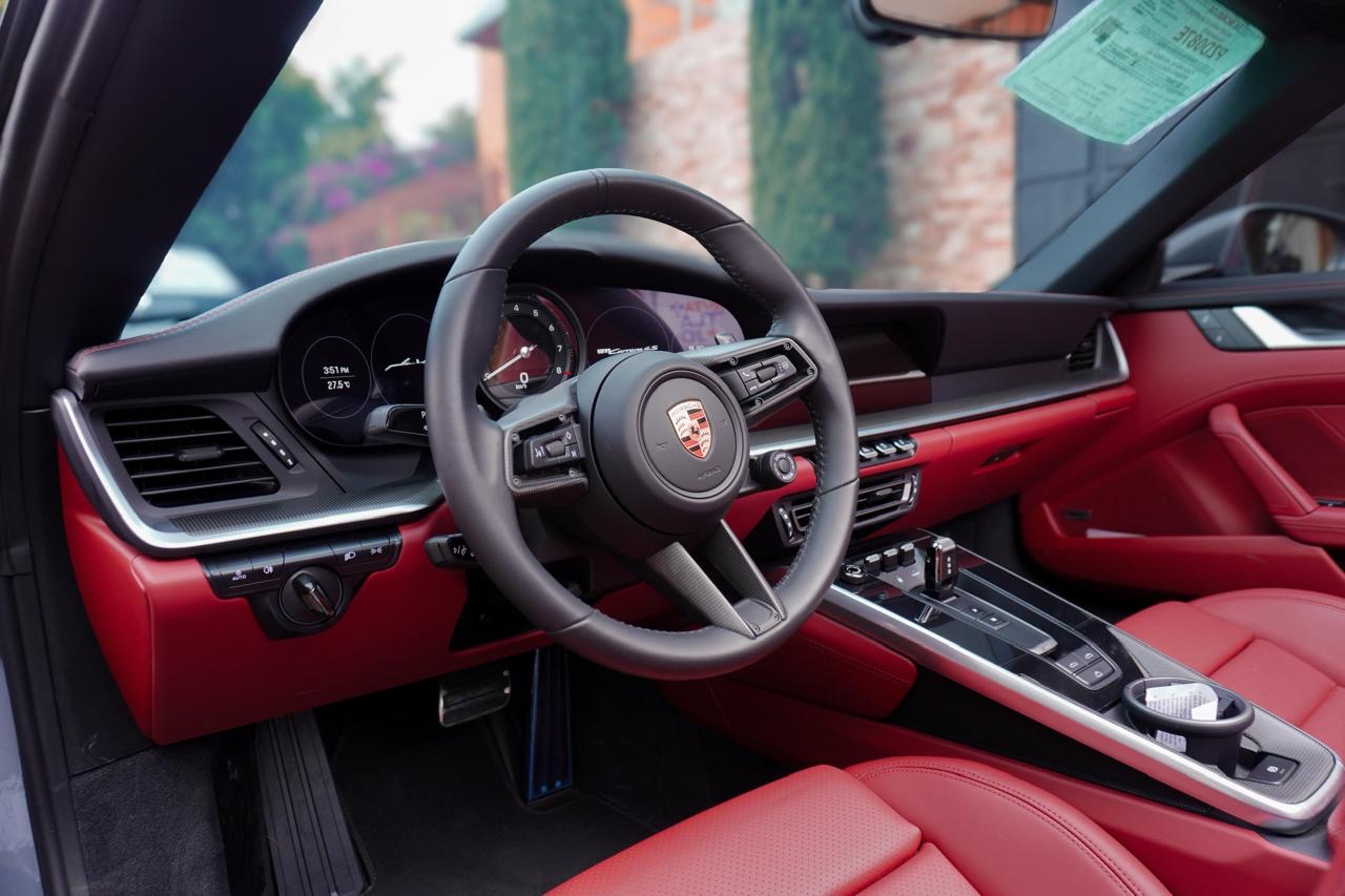 Porsche 911 Carrera 4S Cabriolet 2024 - 11