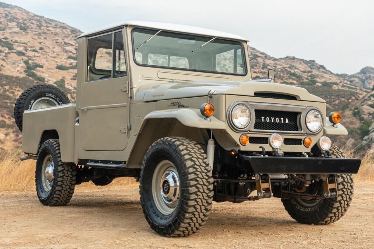 Toyota Land Cruiser FJ45 1964 - 9