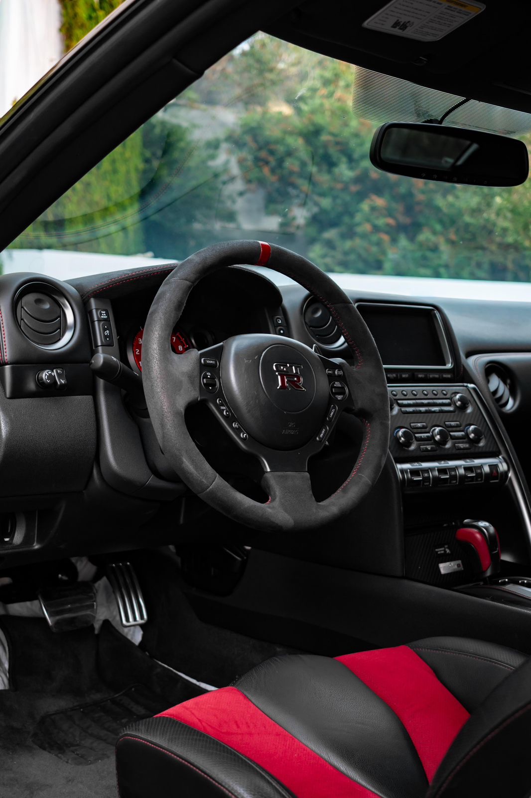 Nissan GT-R Nismo 2016 - 11