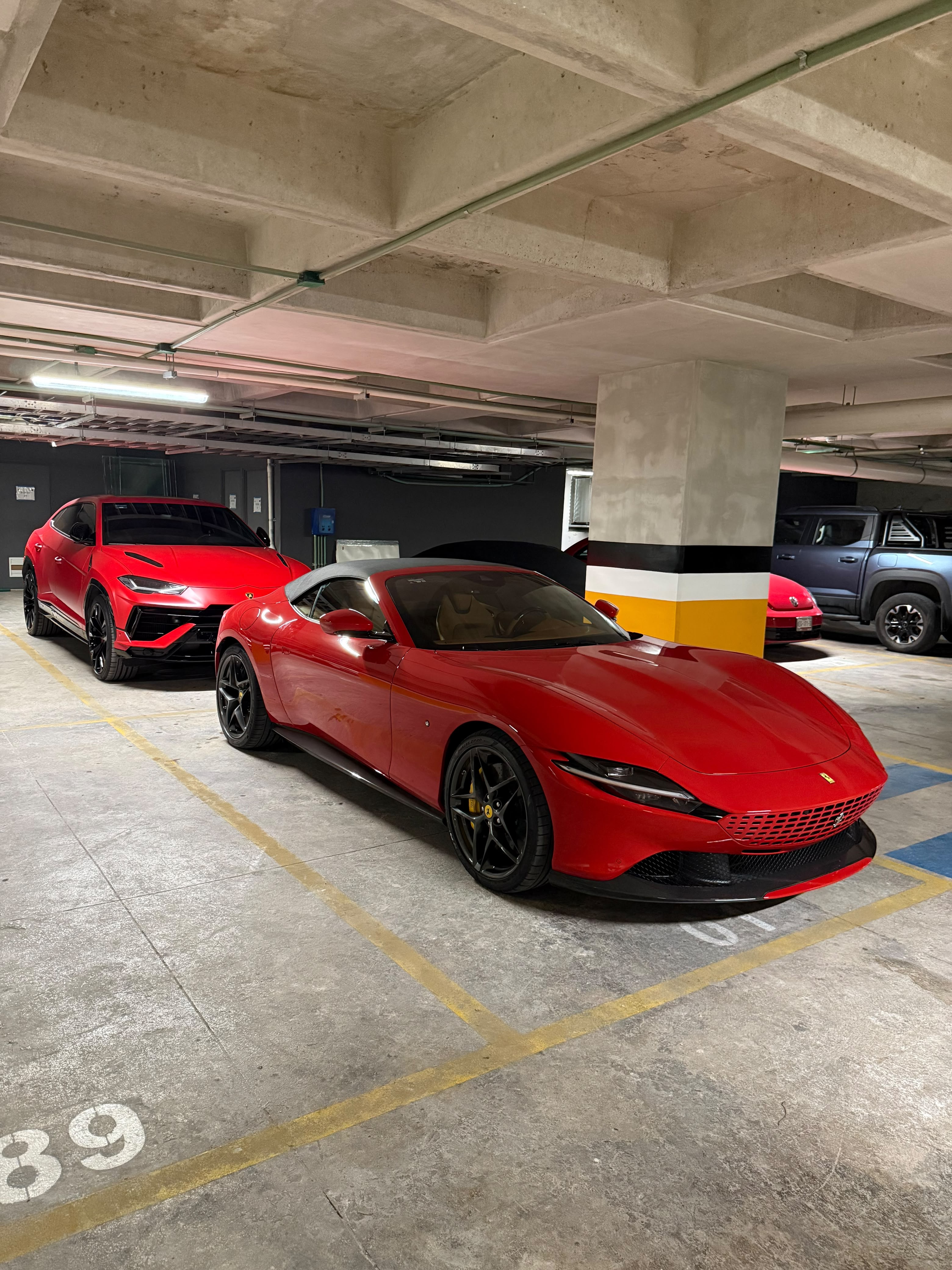 Ferrari Roma Spider 2025 - 14