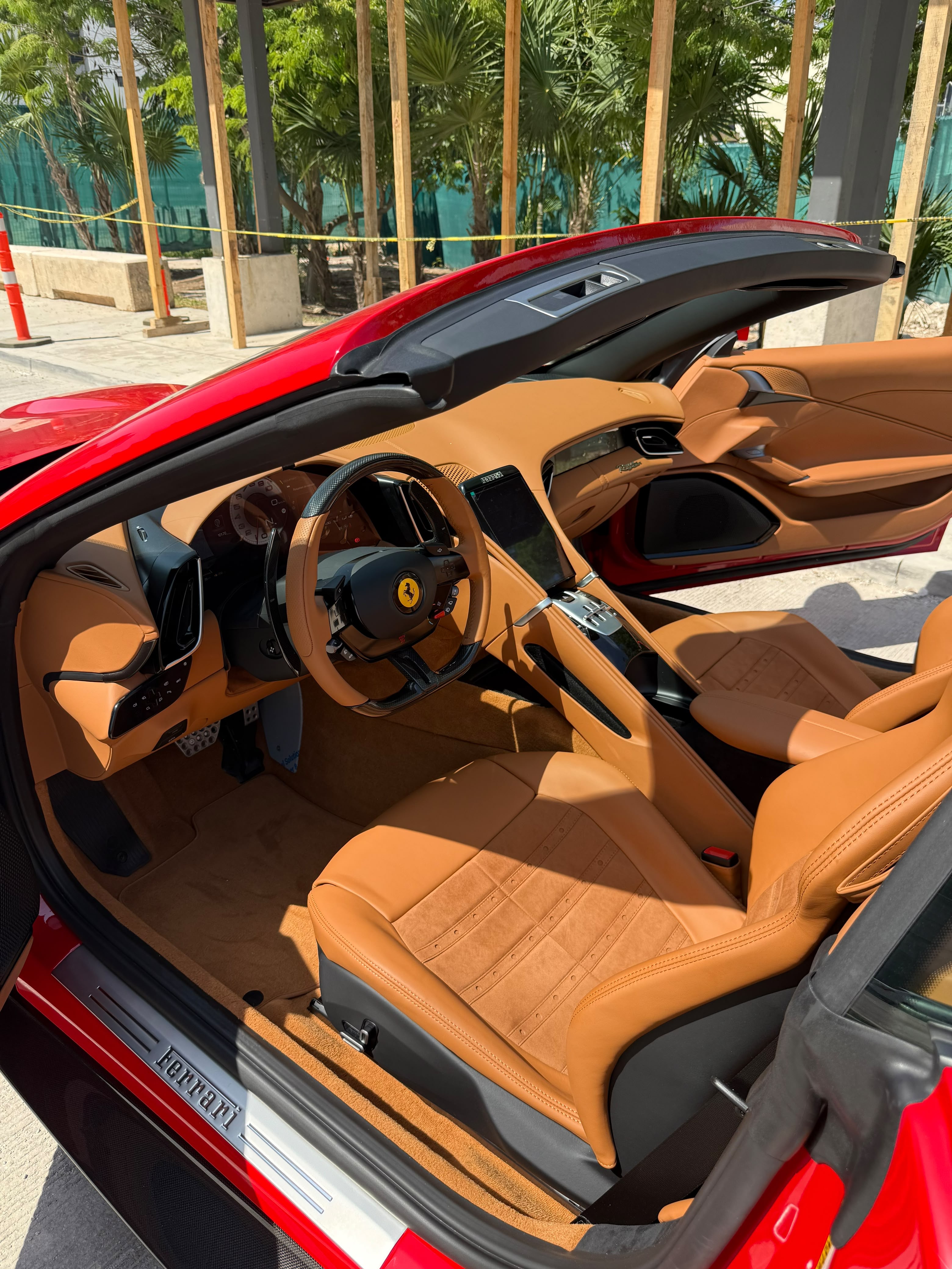 Ferrari Roma Spider 2025 - 11