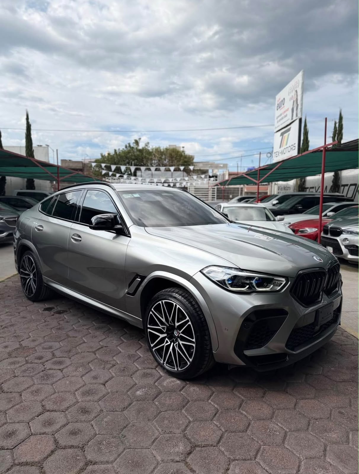 BMW X6 M Competition 2023 - 17