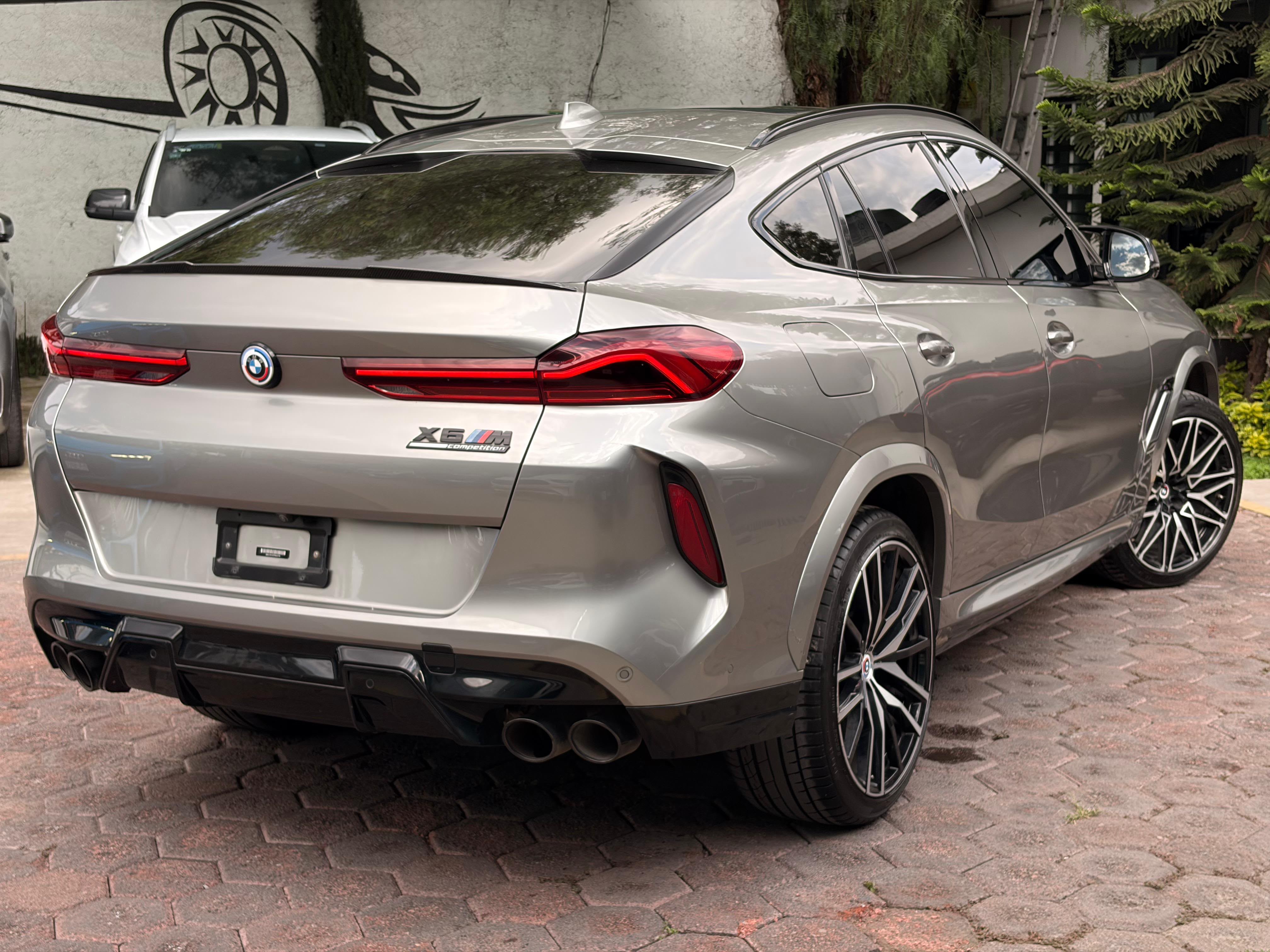 BMW X6 M Competition 2023 - 8
