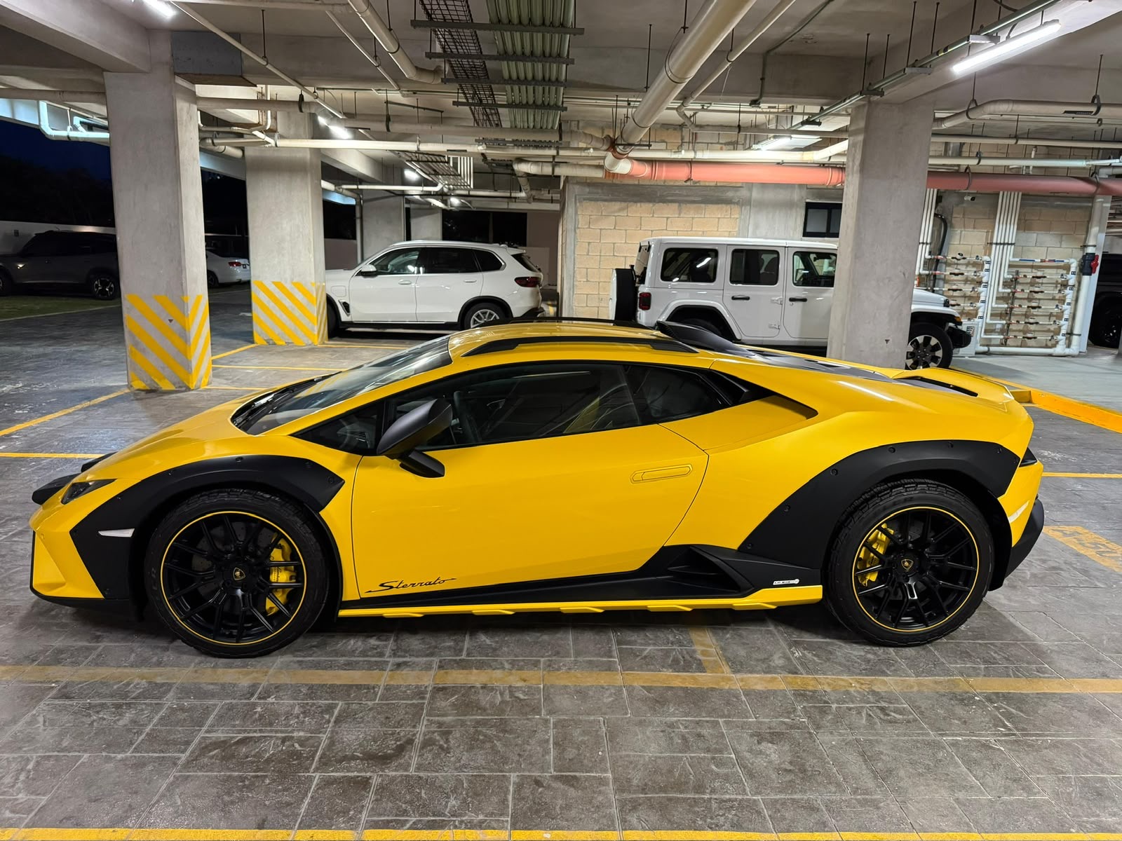 Lamborghini Huracán Sterrato (1/1499) 2023 - 8