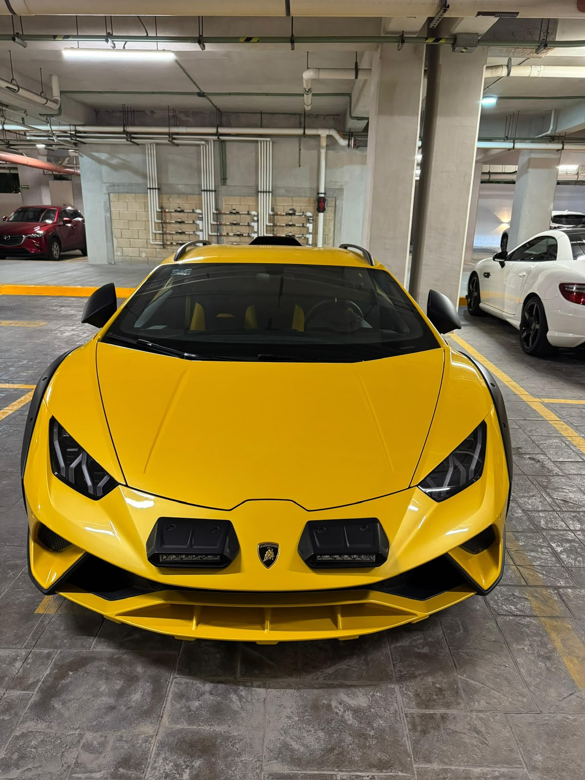 Lamborghini Huracán Sterrato (1/1499) 2023