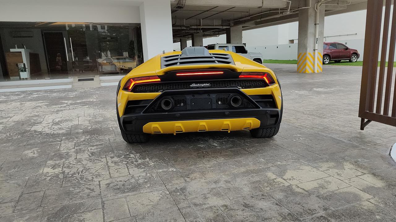 Lamborghini Huracán Sterrato (1/1499) 2023 - 4