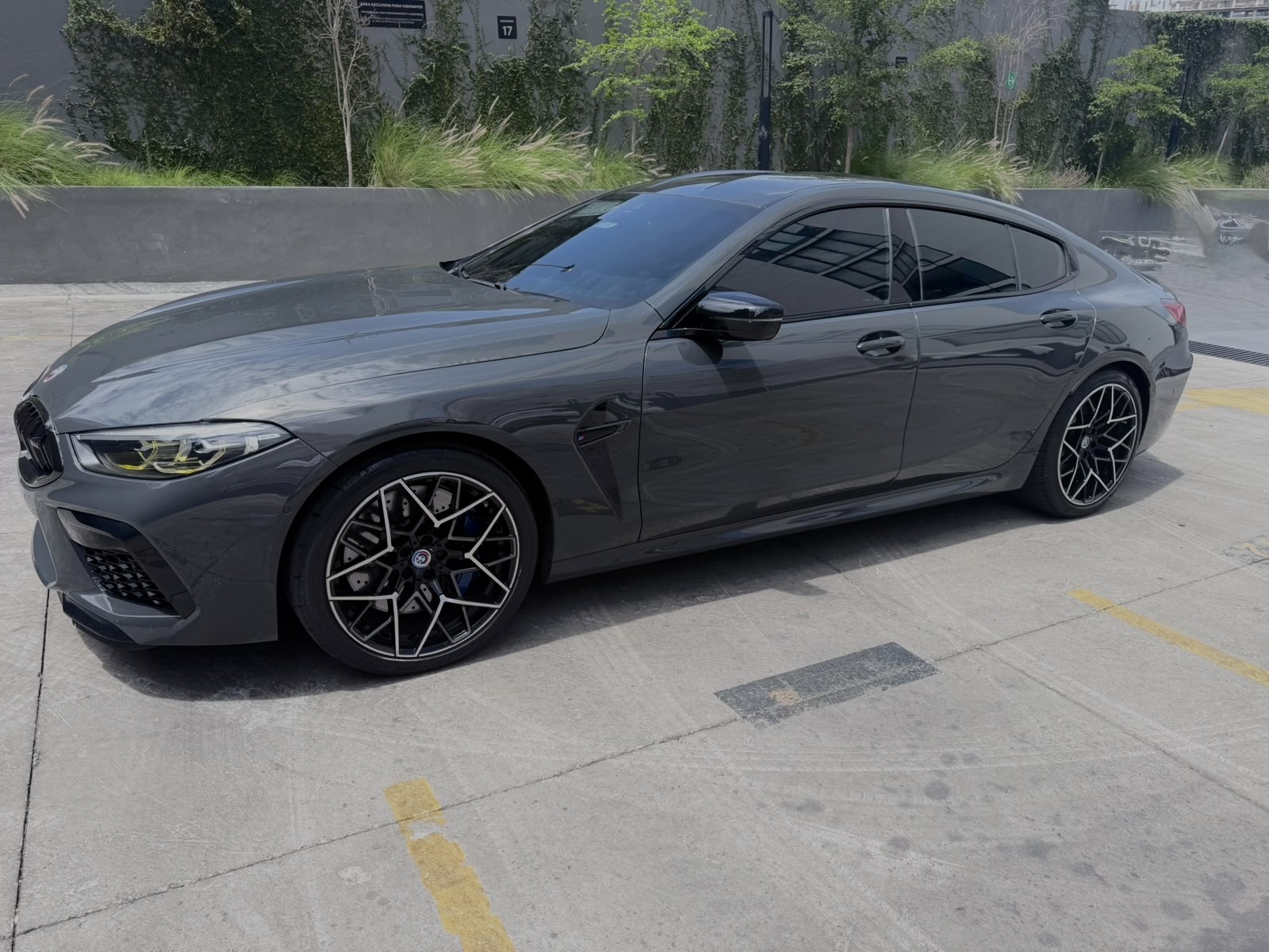 BMW M8 Gran Coupé Competition 2023 - 7
