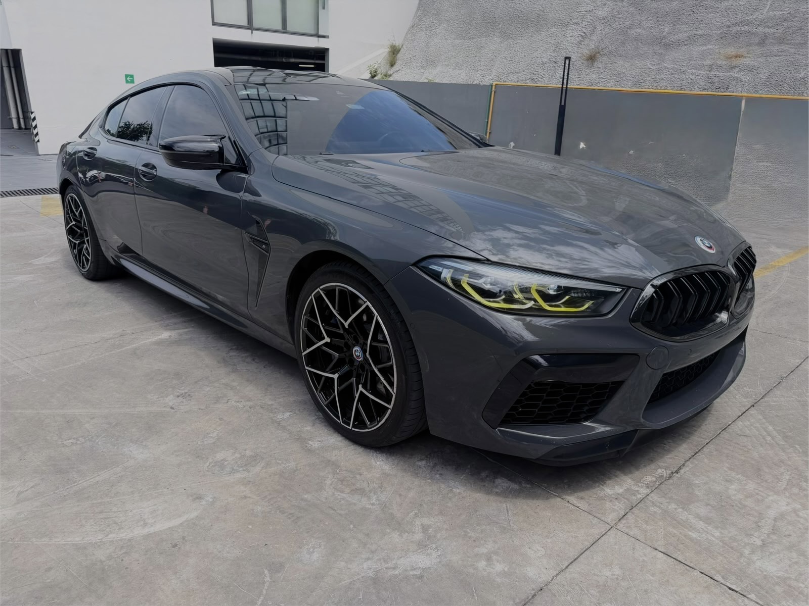 BMW M8 Gran Coupé Competition 2023 - 16