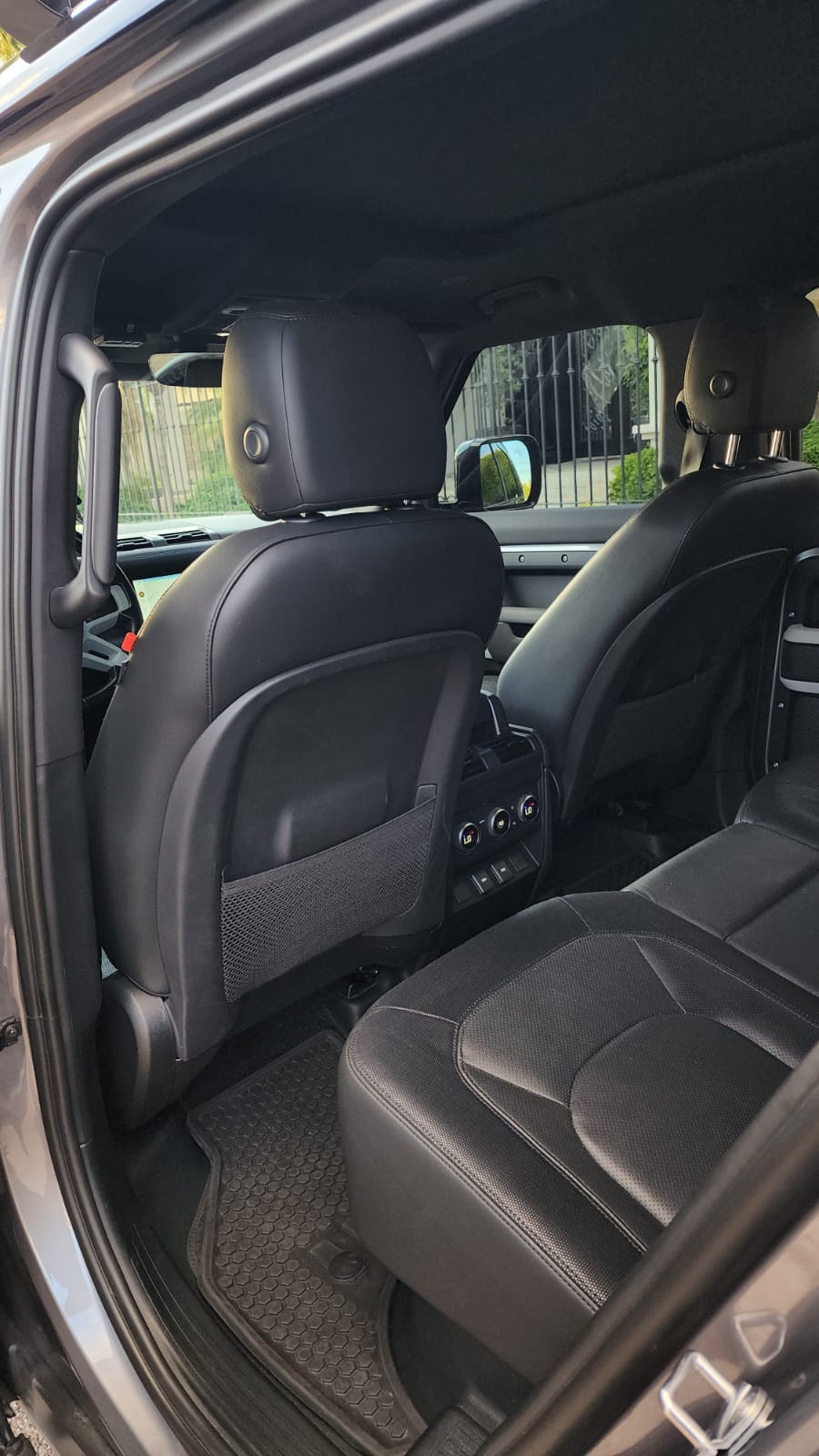 Land Rover Defender 110 X-Dynamic SE P400 2023 - 9