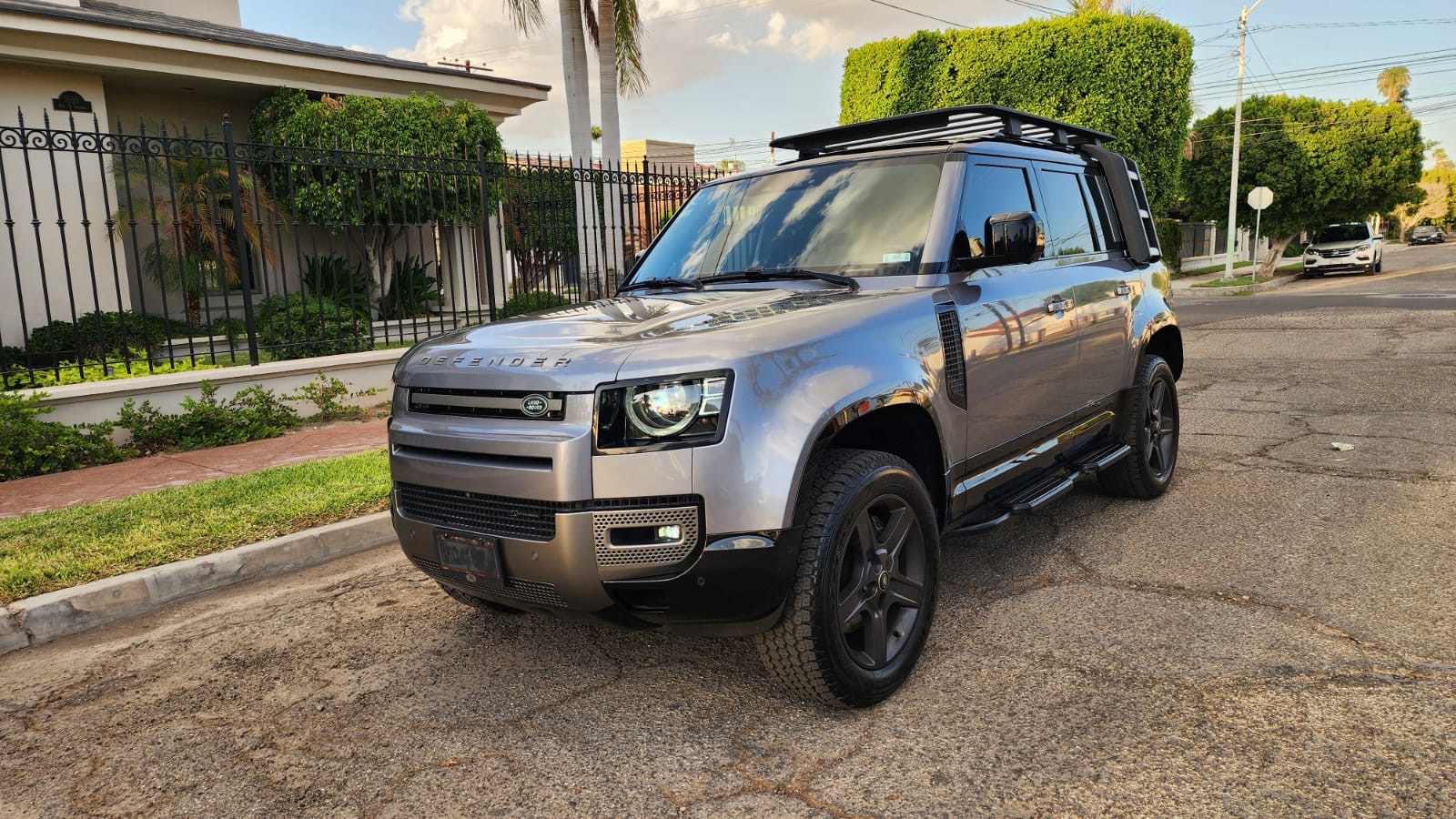 Land Rover Defender 110 X-Dynamic SE P400 2023 - 16