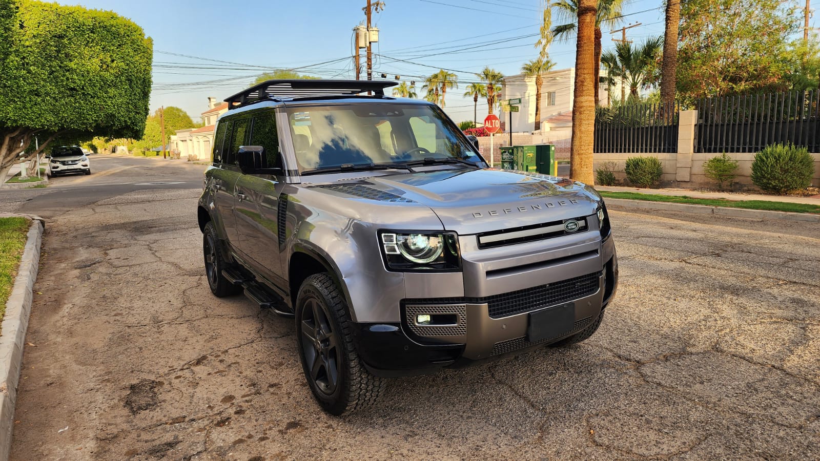 Land Rover Defender 110 X-Dynamic SE P400 2023 - 23