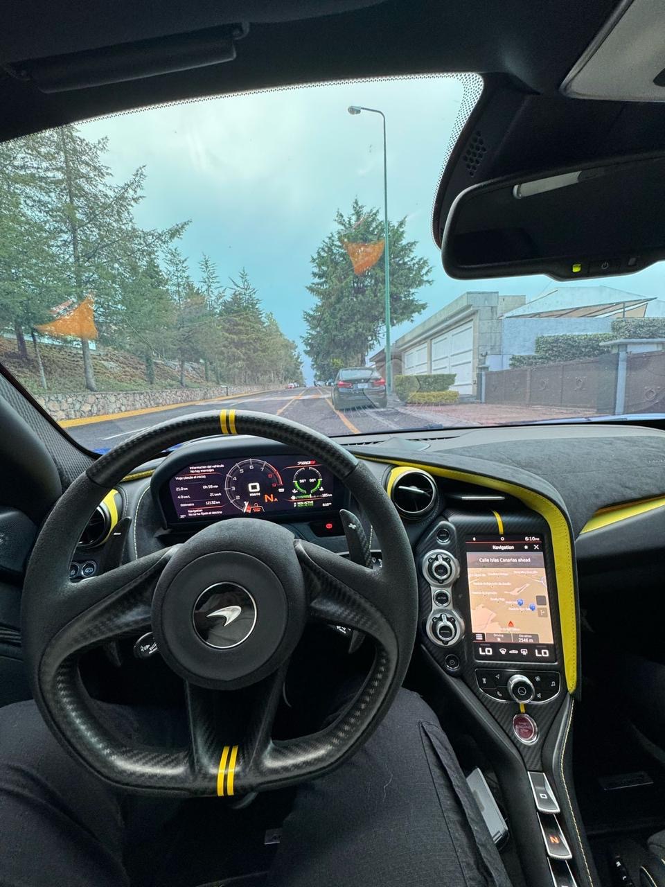 McLaren 720S 2022 - 10
