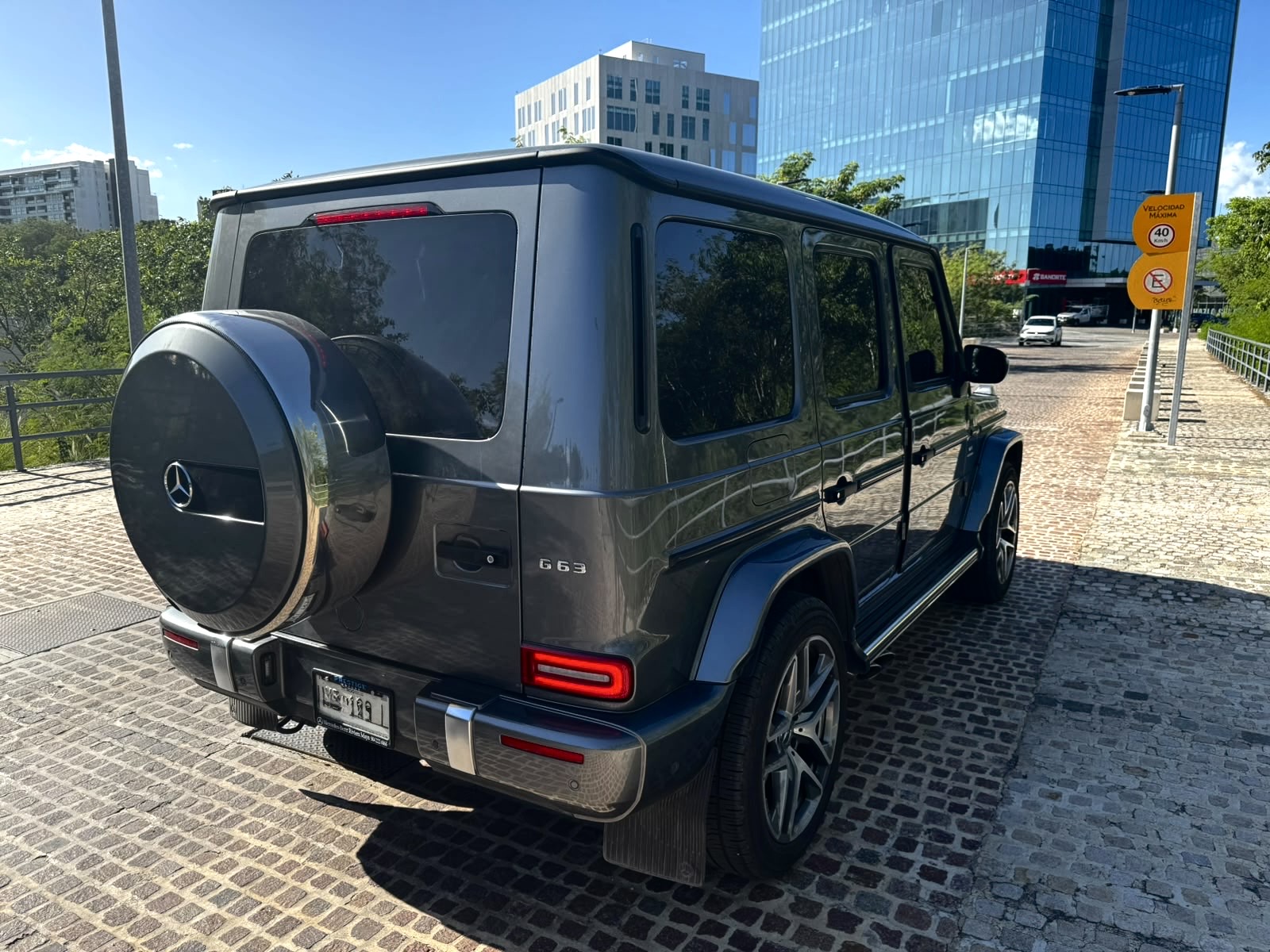 Mercedes-Benz AMG G63 2024 - 2