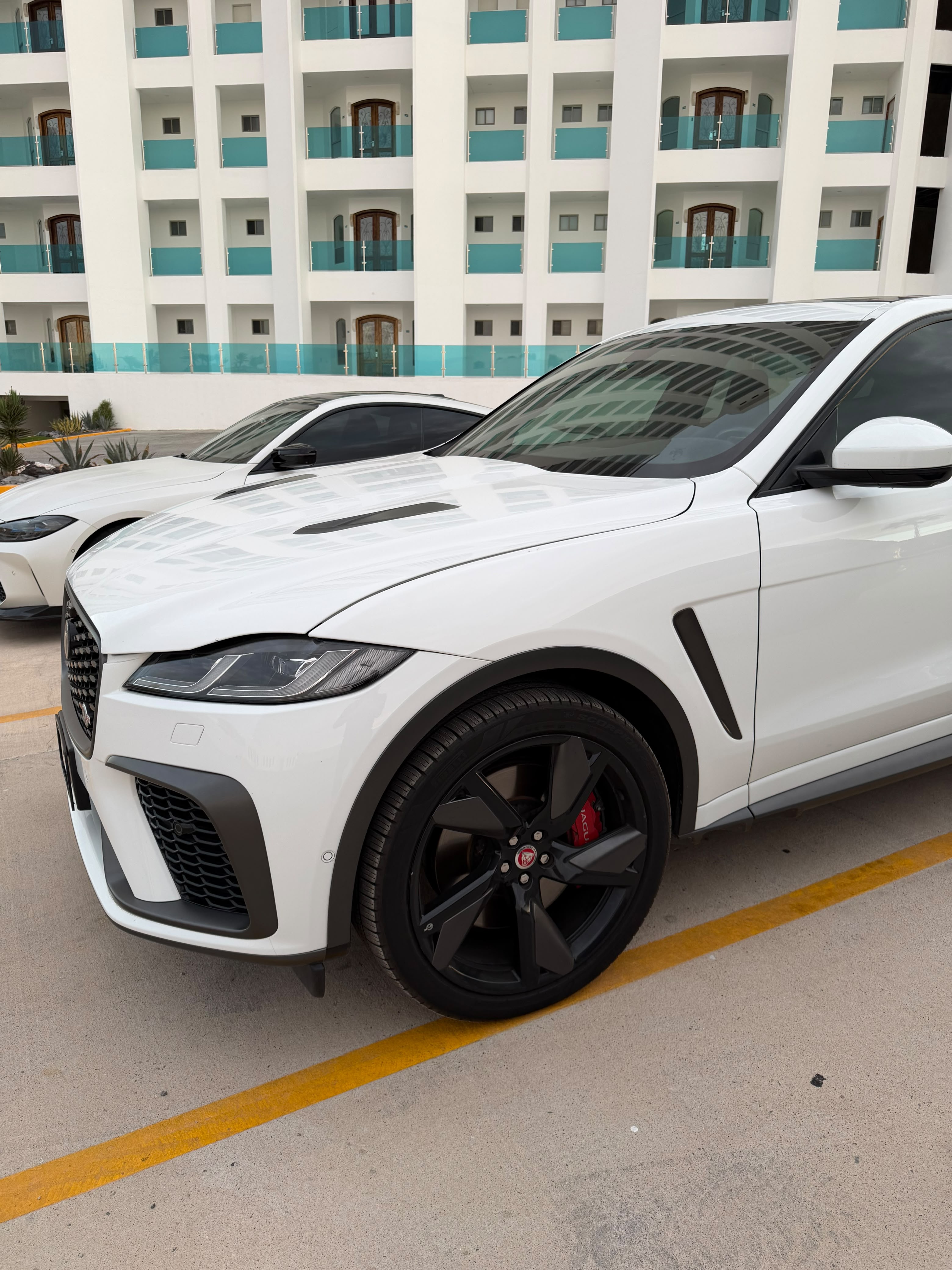 Jaguar F-PACE SVR 2022 - 15