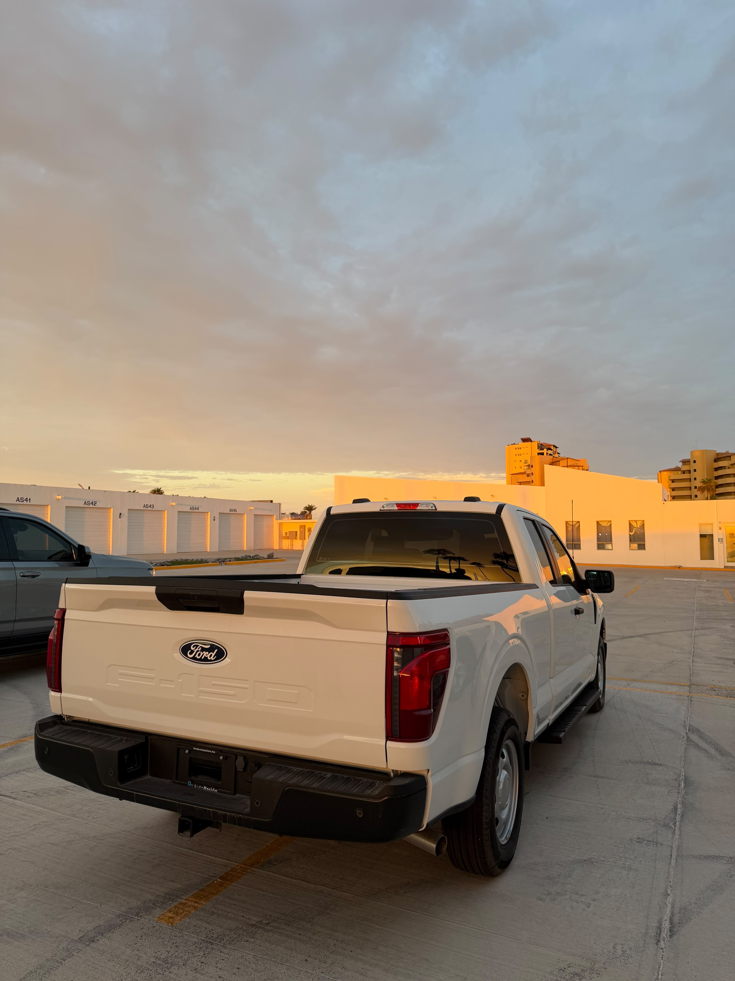 Ford F-150 XL SuperCab 2024 - 6