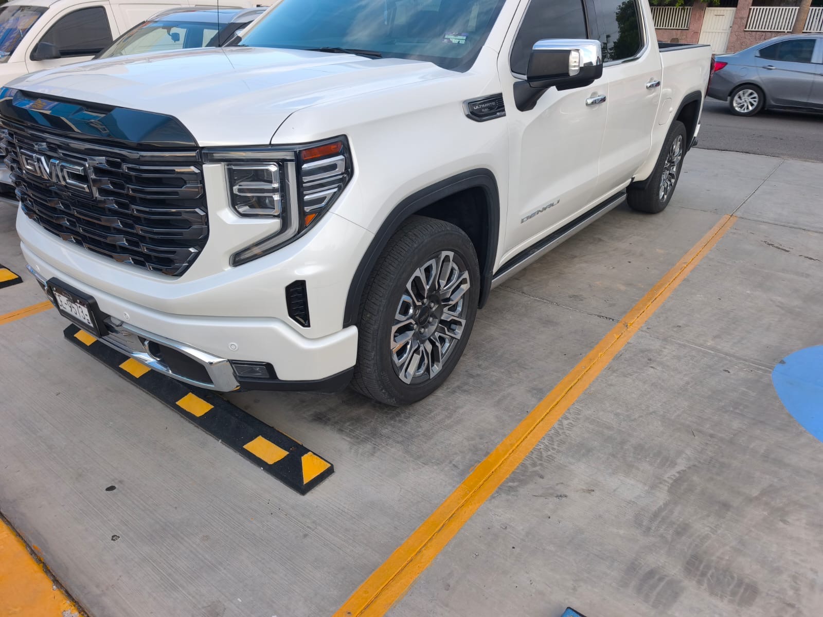 GMC Sierra 1500 Denali Ultimate 2025 - 6