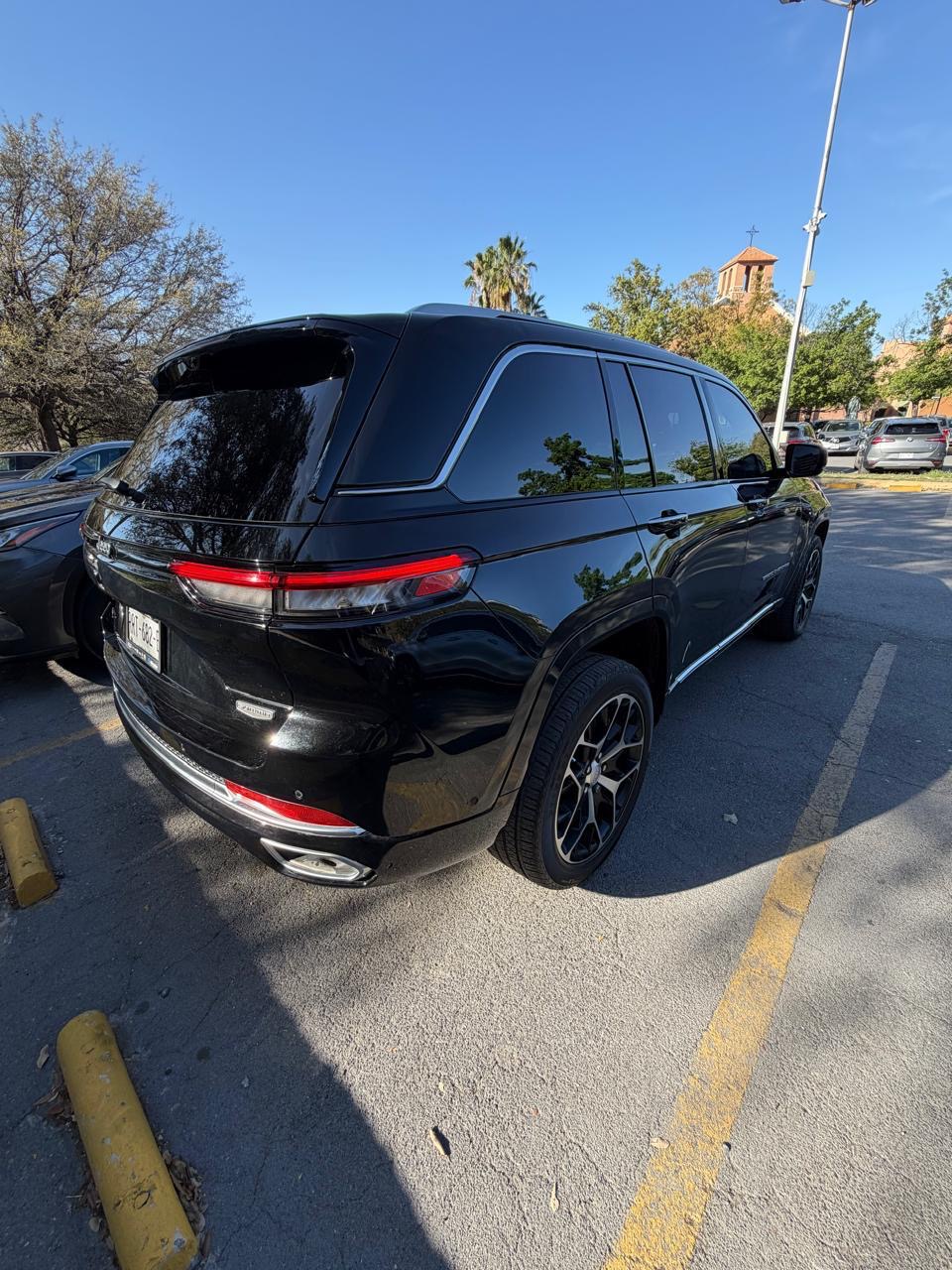 Jeep Grand Cherokee Summit Reserve Blindado 2023 - 8