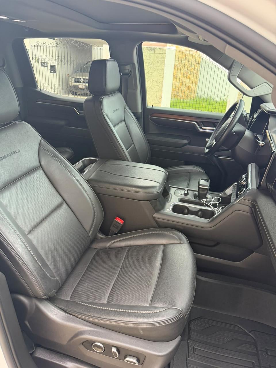 GMC Sierra 1500 Denali 2024 - 3