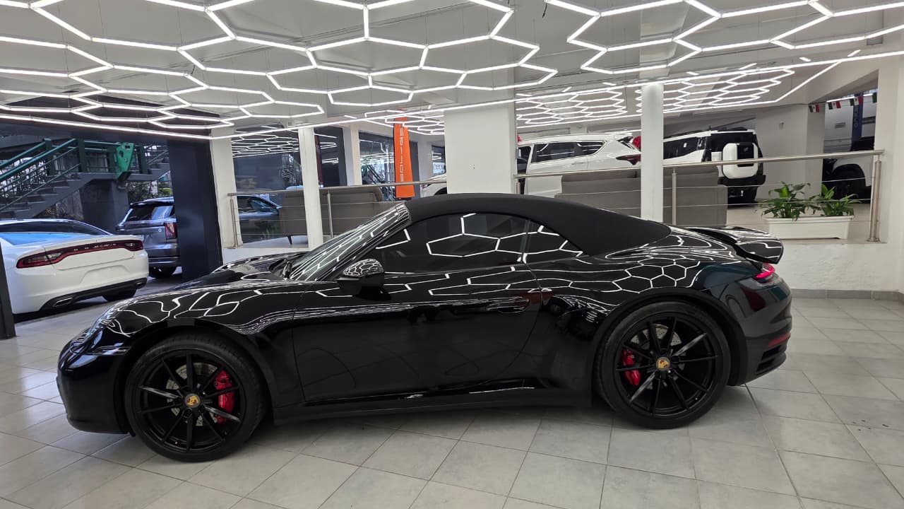 Porsche 911 Carrera 4S Cabriolet 2021 - 8