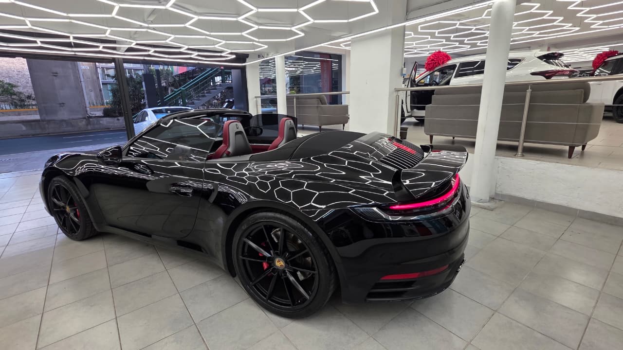 Porsche 911 Carrera 4S Cabriolet 2021 - 10