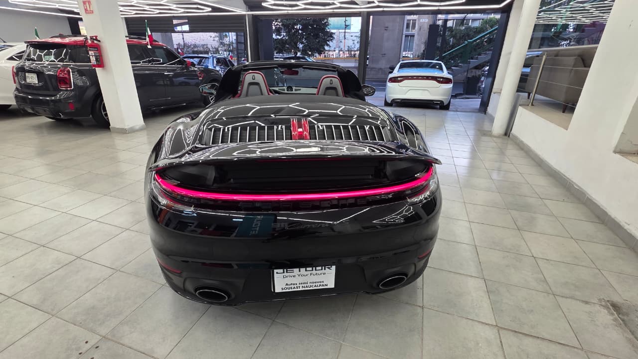Porsche 911 Carrera 4S Cabriolet 2021 - 11