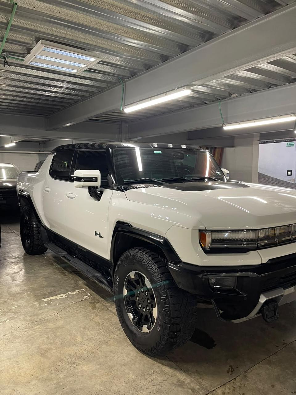GMC Hummer EV Pickup 2025 - 14
