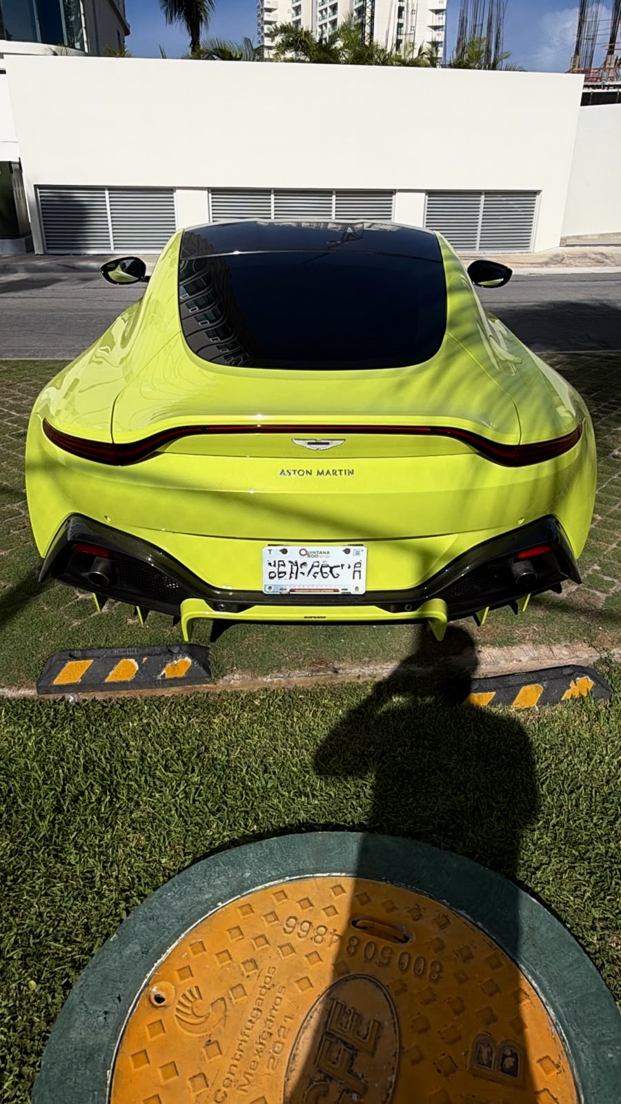 Aston Martin Vantage 2019 - 27