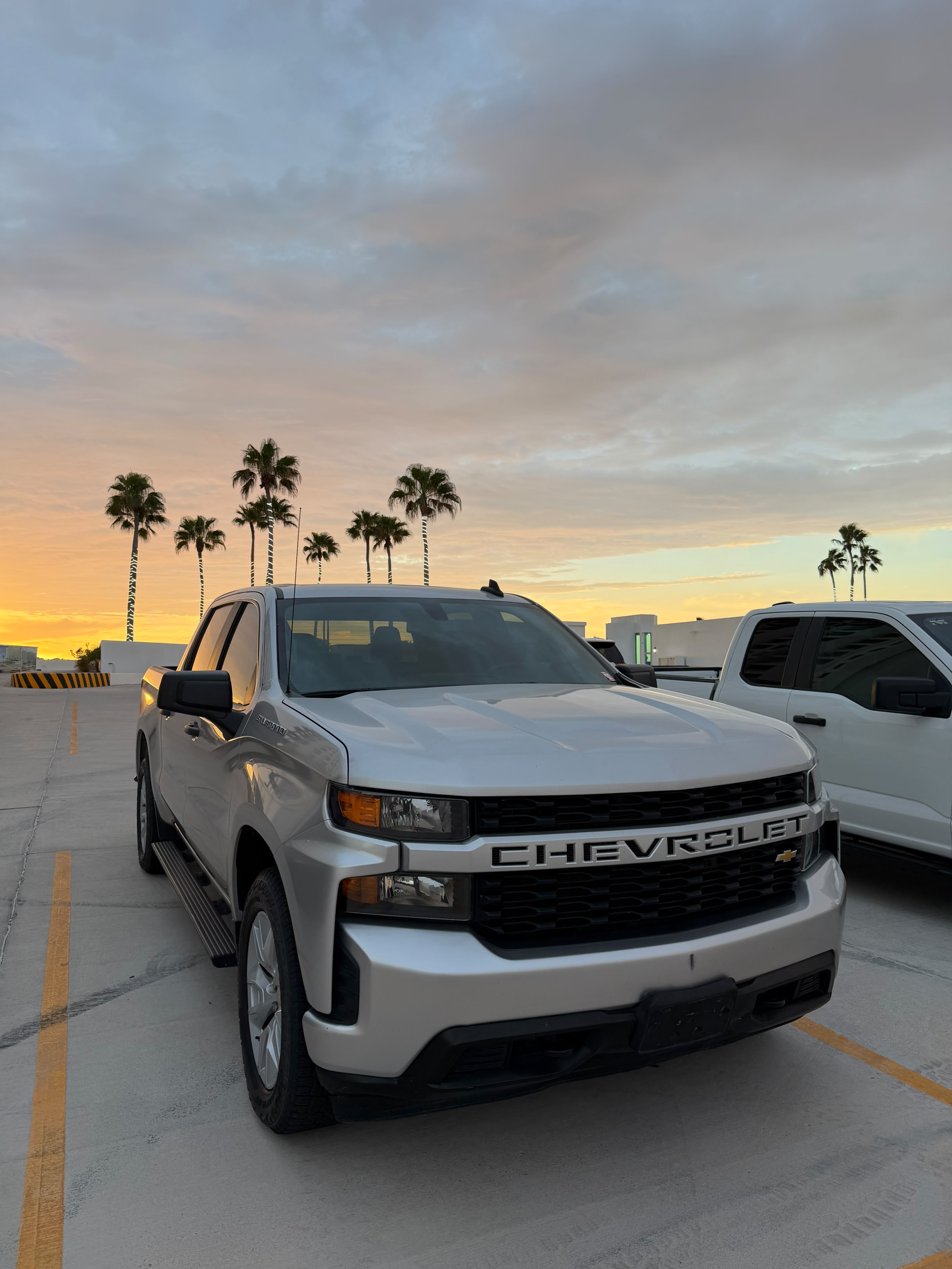 Chevrolet Silverado Custom 4x4 2021